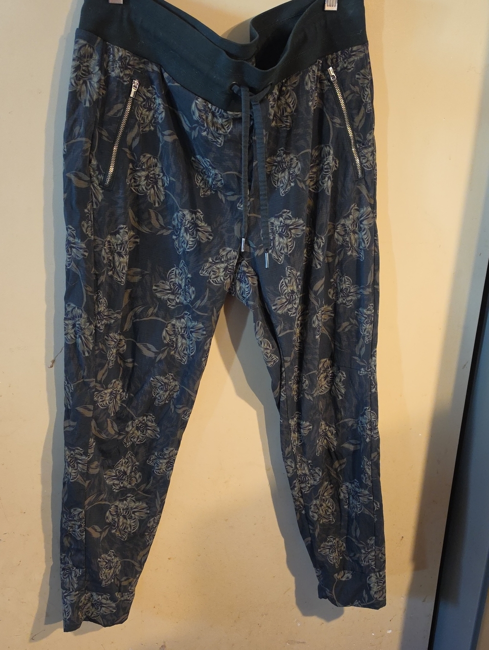 Athleta  Floral Drawstring Jogger Pants - Navy